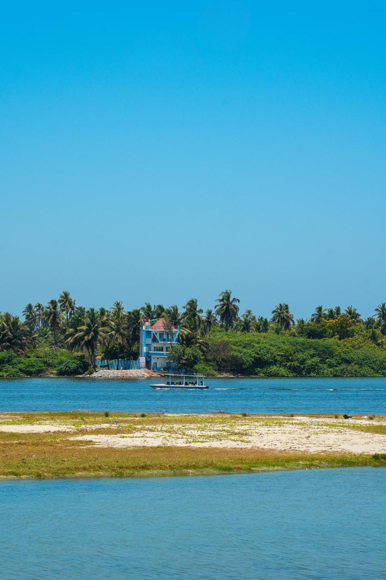 Victoria'S River View Resort Puducherry Exterior foto